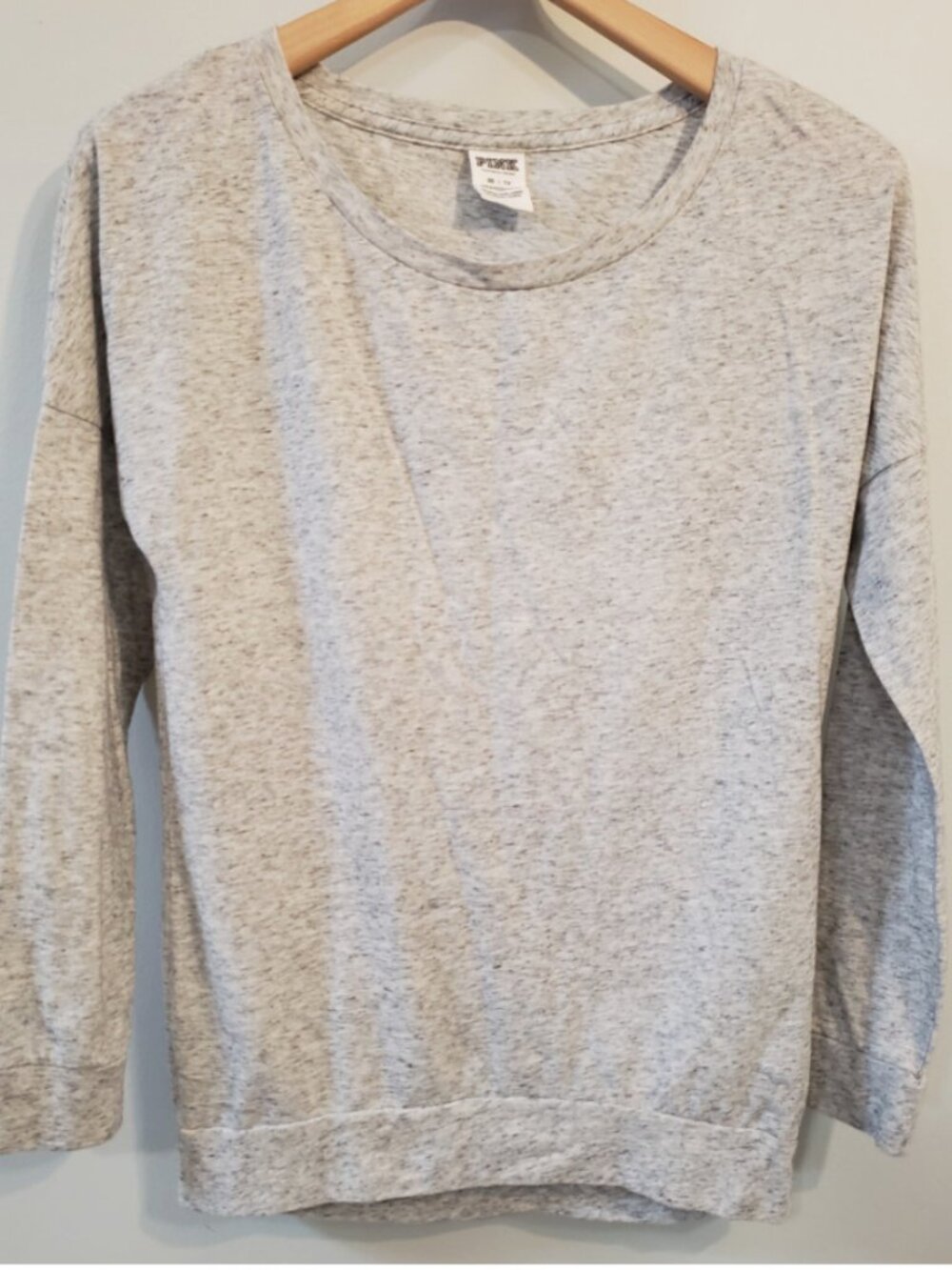 PINK Victoria’s Secret Sweatshirt Womens XS Gray Long Sleeve Cozy Pullover - Picture 2 of 6